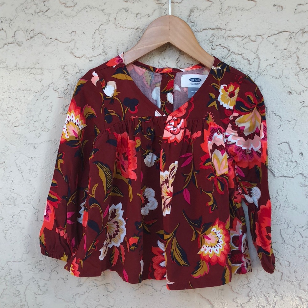 Sz 18-24 Old Navy blouse